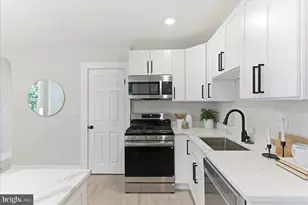 1 Glenwood Ave, Baltimore, MD 21228 - Photo 10