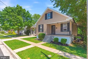 1 Glenwood Ave, Baltimore, MD 21228 - Photo 32
