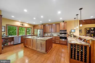6715 Newstead Ln, Baltimore, MD 21209 - Photo 12