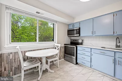 1 Summit Hill Court #T2, Baltimore, MD 21228 - Photo 6