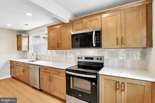 6721 Harewood Park Dr, Middle River, MD 21220 - Photo 8