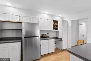 7512 Far Hills Dr, Towson, MD 21286 - Photo 18