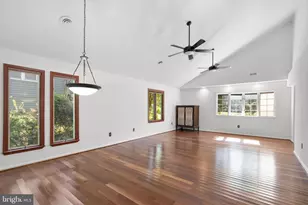 7512 Far Hills Dr, Towson, MD 21286 - Photo 2