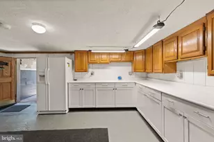 2545 Barrison Point Rd, Baltimore, MD 21221 - Photo 50