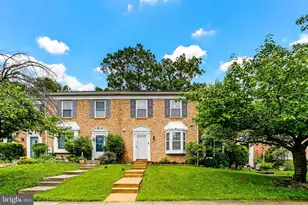 9 Island Run Ct, Catonsville, MD 21228 - Photo 2