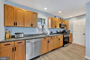 521 Riverside Dr, Essex, MD 21221 - Photo 6