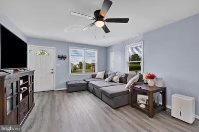 521 Riverside Drive, Essex, MD 21221 - Photo 2