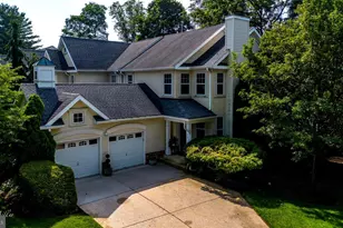 15 Austringer Ct, Baltimore, MD 21208 - Photo 2
