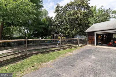 1823 Mayfield Avenue, Halethorpe, MD 21227 - Photo 26