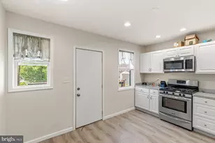 8530 Oakleigh Rd, Parkville, MD 21234 - Photo 8