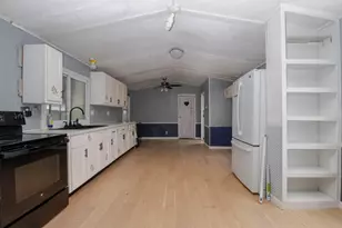 152 Cowhide Cir, Middle River, MD 21220 - Photo 4