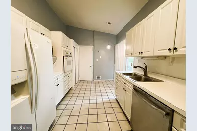 2400 Lightfoot Drive, Baltimore, MD 21209 - Photo 8