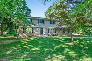 3909 Thoroughbred Ln, Owings Mills, MD 21117 - Photo 4