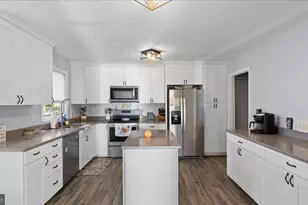 9905 Magledt Rd, Baltimore, MD 21234 - Photo 12