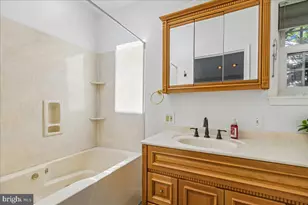 9412 Dana Vista Rd, Baltimore, MD 21236 - Photo 10