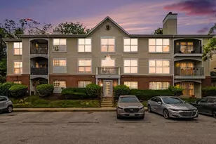 4 Ashlar Hill Ct, Baltimore, MD 21234 - Photo 2