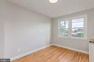 6913 Broening Rd, Baltimore, MD 21222 - Photo 8