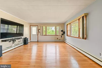 7806 Wendover Avenue, Parkville, MD 21234 - Photo 8