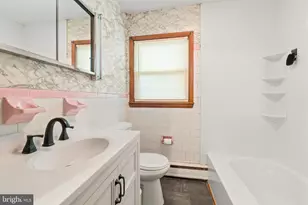 7806 Wendover Ave, Parkville, MD 21234 - Photo 16