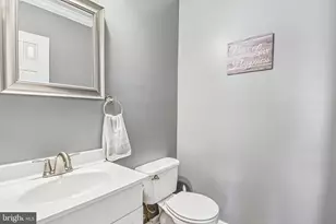 7 Goeller Ave, Essex, MD 21221 - Photo 12