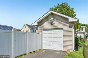 7 Goeller Ave, Essex, MD 21221 - Photo 28