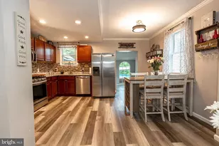 220 Pinewood Rd, Baltimore, MD 21222 - Photo 6