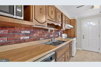 7836 Kavanagh, Baltimore, MD 21222 - Photo 10