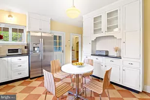 7704 Crossland Rd, Pikesville, MD 21208 - Photo 20