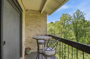 3 Summit Hill Ct, Baltimore, MD 21228 - Photo 18
