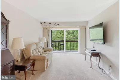 3 Summit Hill Ct #C3, Baltimore, MD 21228 - Photo 8