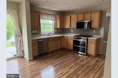7726 Heathers Lane, Baltimore, MD 21236 - Photo 8
