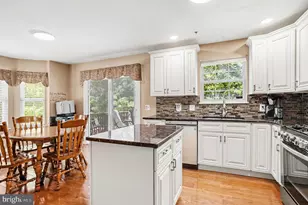 6513 Ridgeborne Dr, Baltimore, MD 21237 - Photo 10