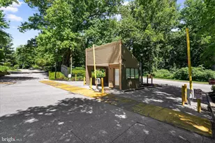25 Tanner Ct, Baltimore, MD 21208 - Photo 58