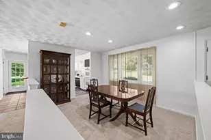 14009 Fox Run Ct, Phoenix, MD 21131 - Photo 4