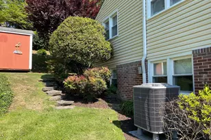 204 Elpin Dr W, Catonsville, MD 21228 - Photo 6