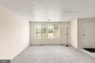 7 Castell Ct, Baltimore, MD 21236 - Photo 8