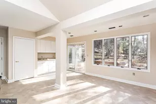 1103 Rolandvue Rd, Towson, MD 21204 - Photo 4