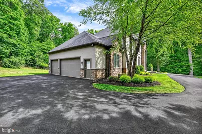 11702 Huntsworth Lane, Owings Mills, MD 21117 - Photo 4