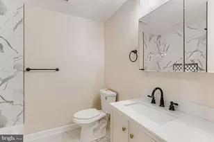 719 S Marlyn Ave, Baltimore, MD 21221 - Photo 18