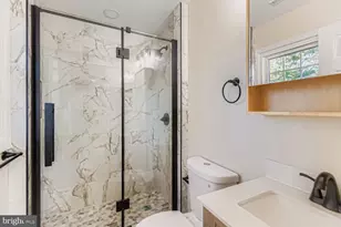 719 S Marlyn Ave, Baltimore, MD 21221 - Photo 16