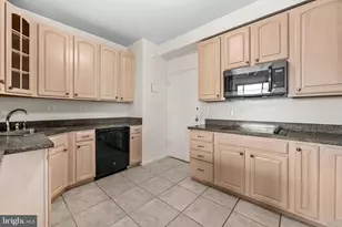 11 Slade Ave, Baltimore, MD 21208 - Photo 18