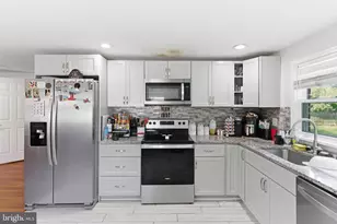 912 Shelley Rd, Towson, MD 21286 - Photo 12