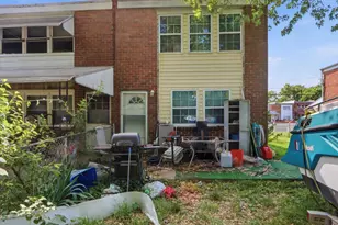 2957 Freeway Freeway, Baltimore, MD 21227 - Photo 16