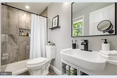 100 Clarendon Avenue, Pikesville, MD 21208 - Photo 16