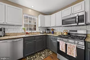9847 Bon Haven Ln, Owings Mills, MD 21117 - Photo 2