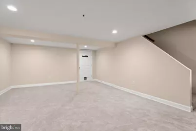 8 Enjay, Baltimore, MD 21228 - Photo 38