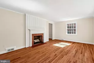 526 Stevenson Ln, Towson, MD 21286 - Photo 4