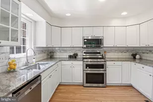 17 Boyne Ct, Lutherville Timonium, MD 21093 - Photo 14