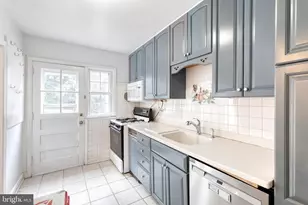 934 Radcliffe Rd, Towson, MD 21204 - Photo 12