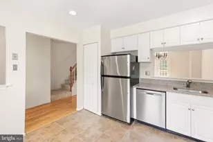 23 Roger Valley Ct, Baltimore, MD 21234 - Photo 6